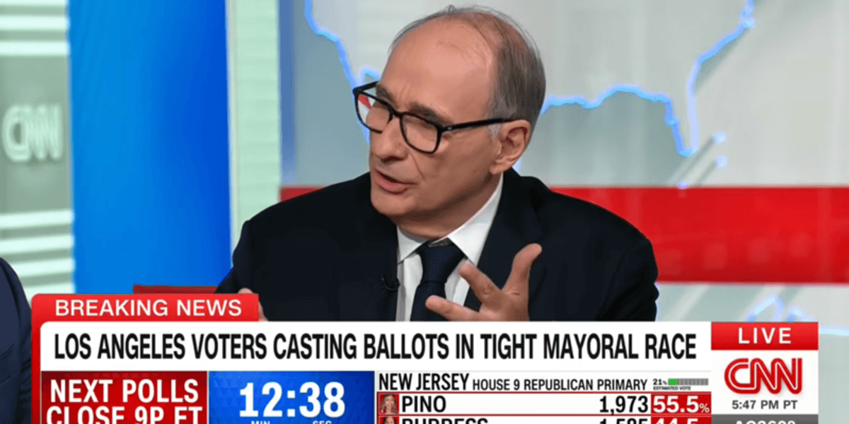 David Axelrod Says Iowa Senate Primary May Signal Democratic Prospects in the 2026 Midterms