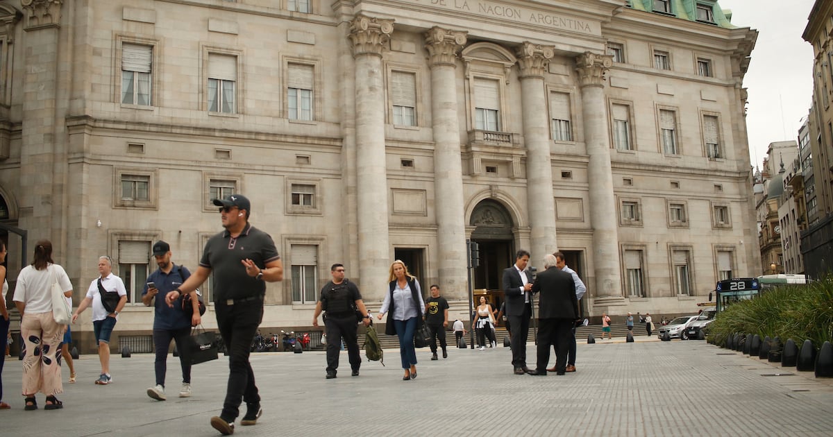 Masivas movilizaciones de Ni Una Menos en Argentina contra la violencia de género