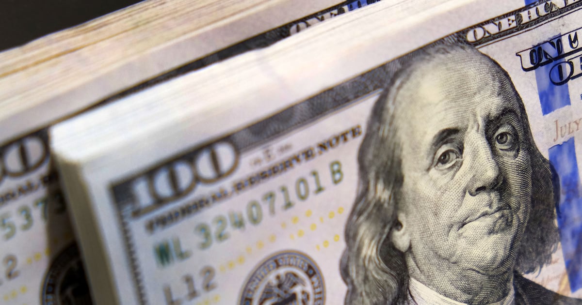Evolución de la cotización del dólar oficial, blue y financieros en Argentina al 3 de junio de 2026