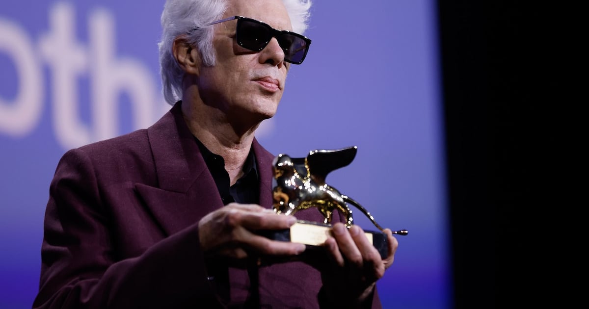Jim Jarmusch reflexiona sobre la empatía y su nueva película 'Padre Madre Hermana Hermano'