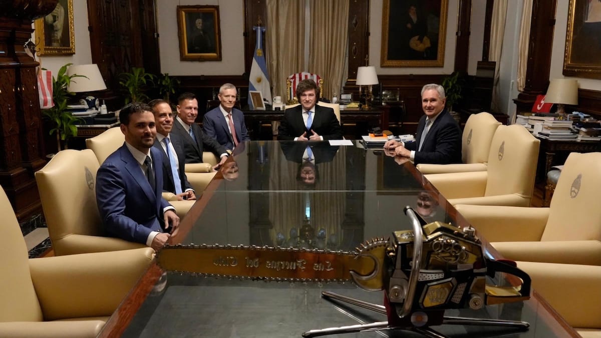 Argentina impulsa un modelo de desregulación extrema para atraer inversiones tecnológicas y debate sobre sus riesgos