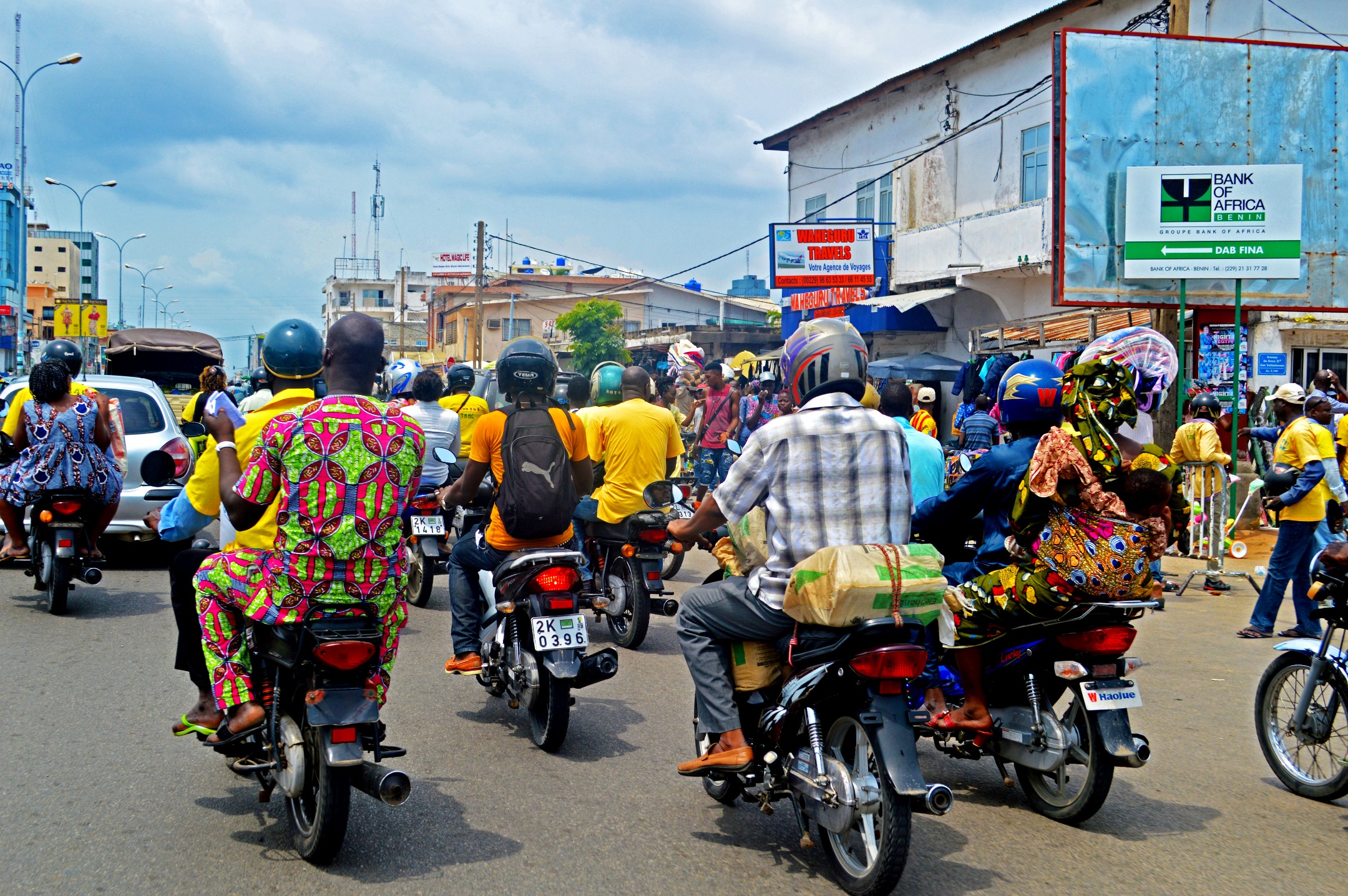 Mali y Burkina Faso regulan las motocicletas para frenar ataques de grupos armados
