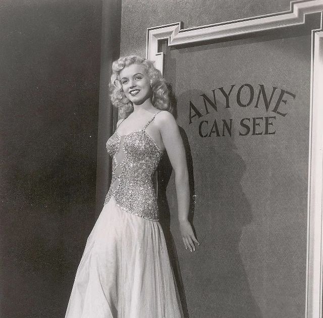 A Retrospective of Jean Louis and His Iconic Contributions to Hollywood and Fashion
