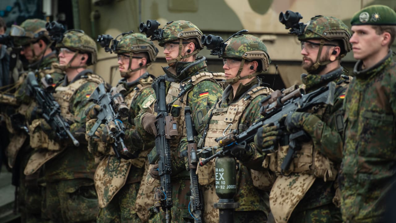 Alemania refuerza su presencia militar en Lituania con un despliegue de hasta 5.000 soldados en el flanco oriental de la OTAN