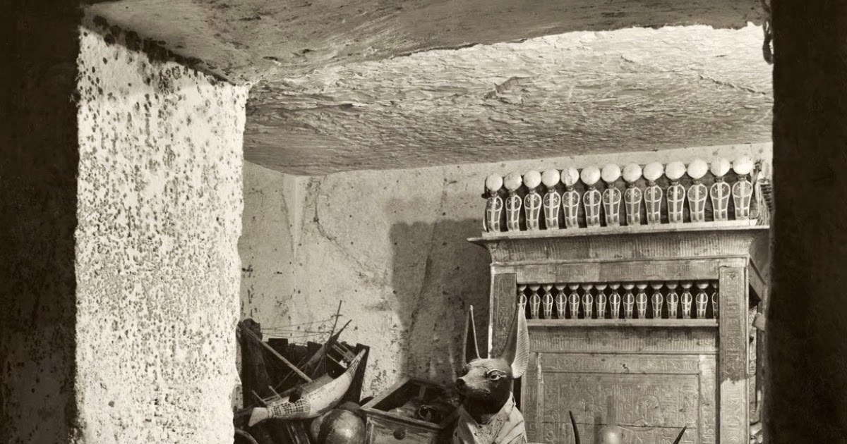 Statue of Anubis Discovered in Tutankhamun’s Tomb During 1922 Carter Expedition