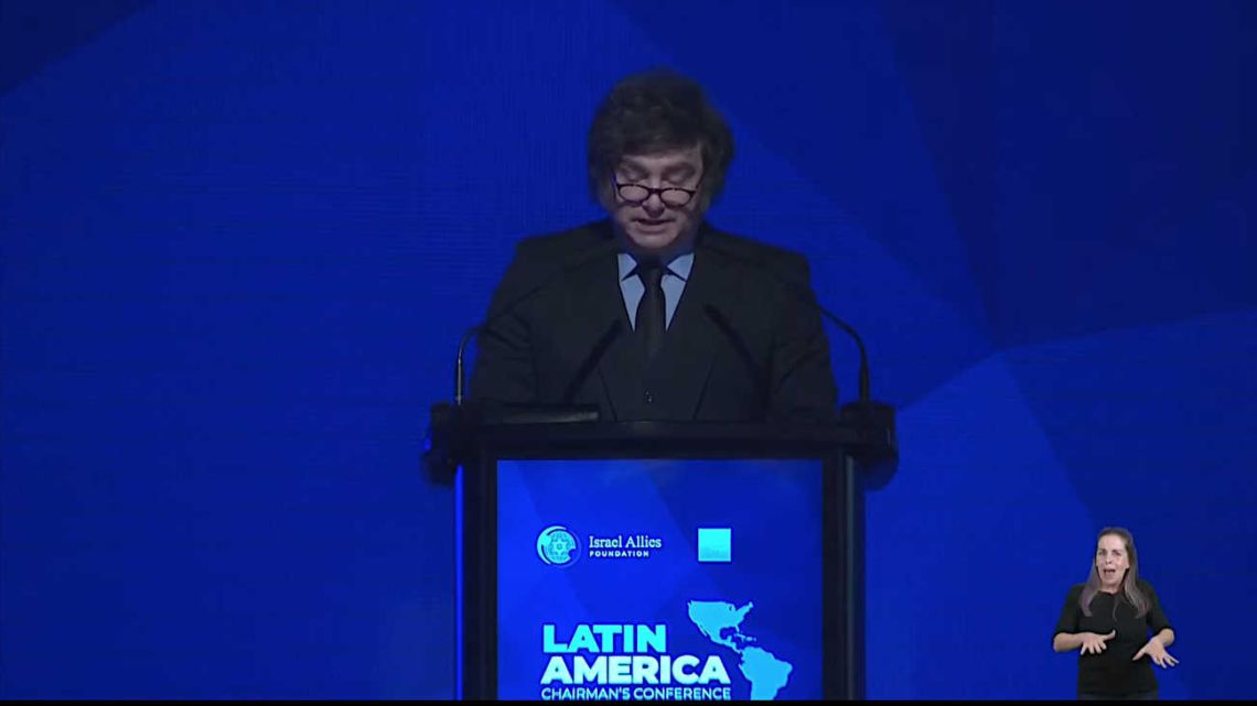 El presidente Milei encabezó un homenaje a efectivos de la Policía Federal caídos en servicio