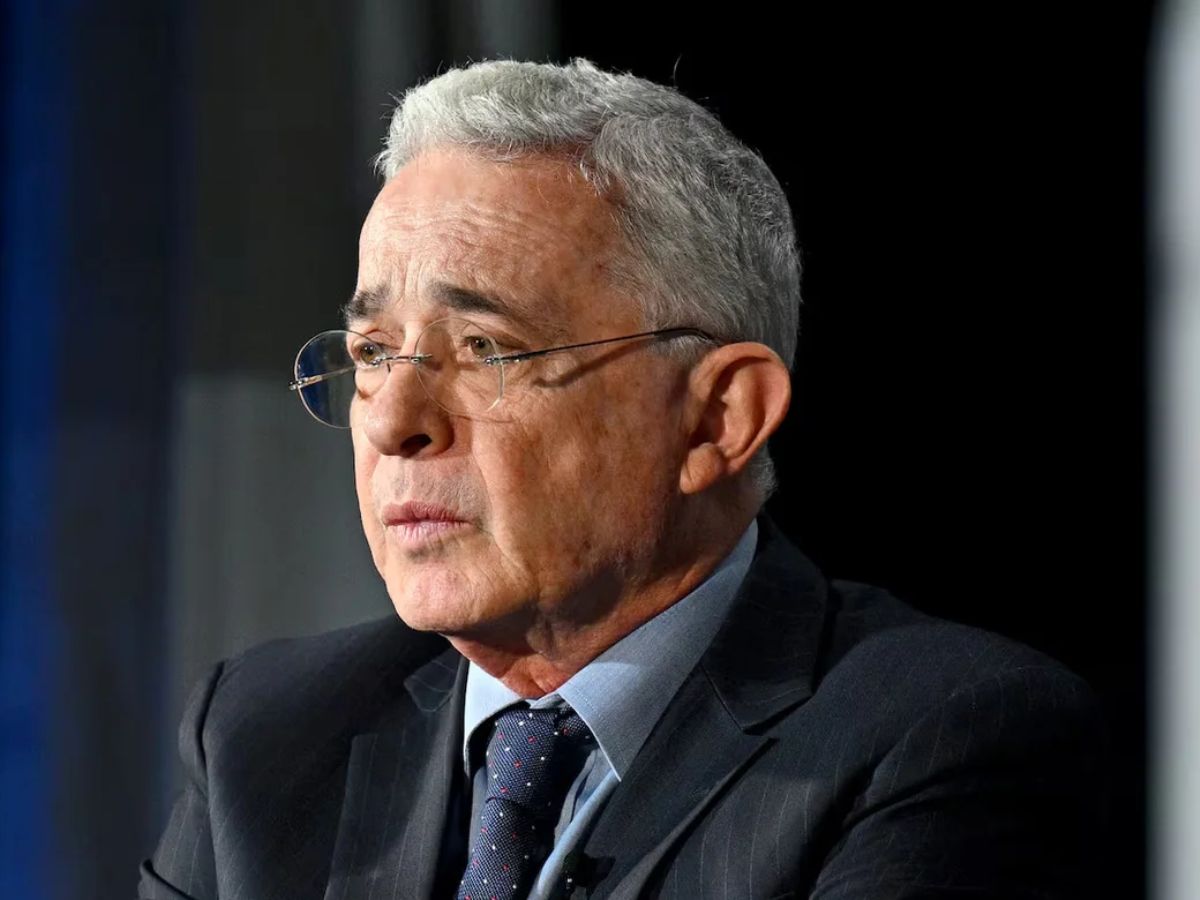 Fiscalía rechaza aplazar la indagatoria de Álvaro Uribe en investigación por presuntas masacres