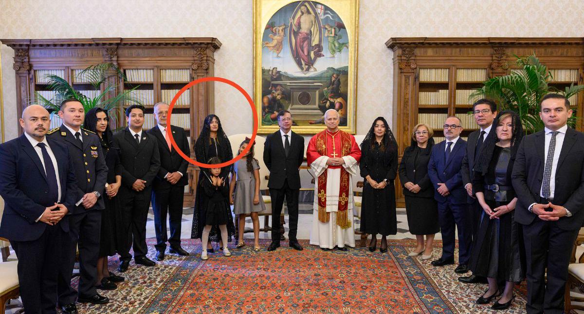 Polémica por la presencia de una mujer en la delegación de Petro durante visita al Vaticano