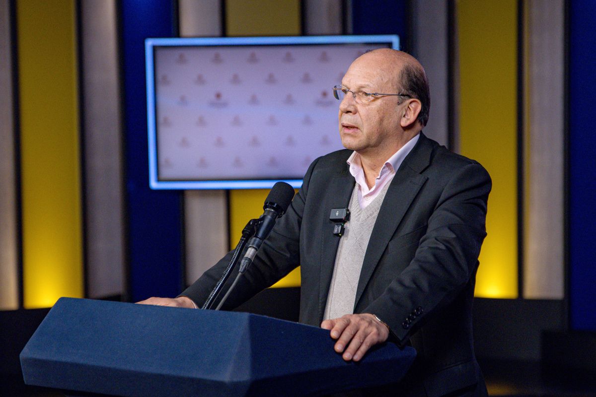 Colombian Government Warns About Social Programs During Transition