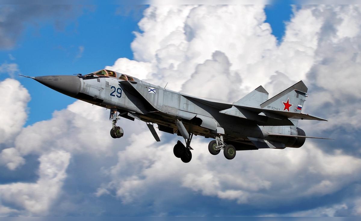 El MiG-25 y sus límites: el interceptor soviético más rápido de la historia y sus desventajas operativas