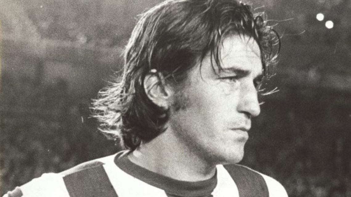 El futbolista cordobés Sebastián Viberti inspira un personaje literario en la novela de Jorge Alacid López