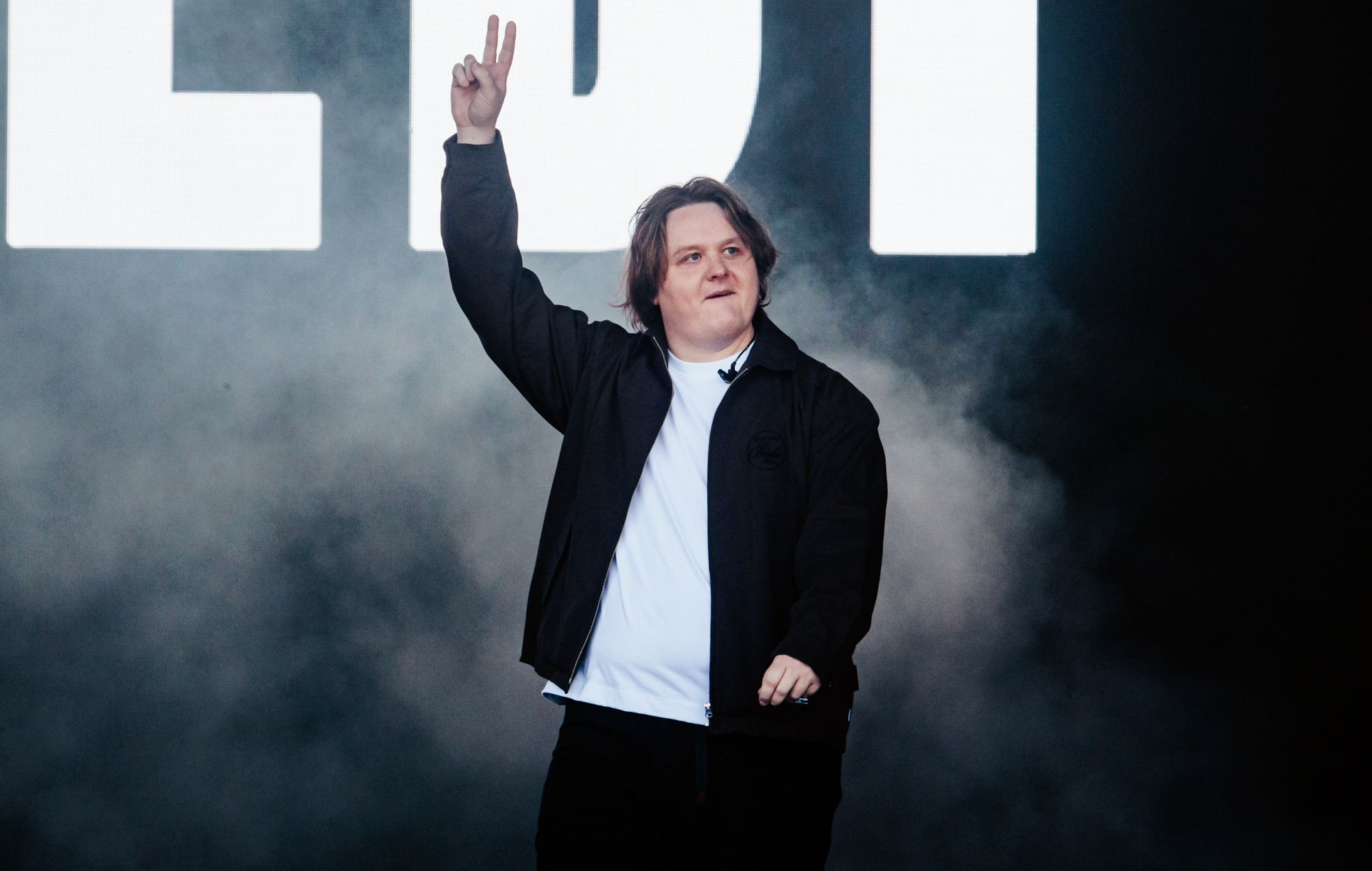 Lewis Capaldi makes light of past ticket sales comments during Roundhay Festival headline performance in Leeds