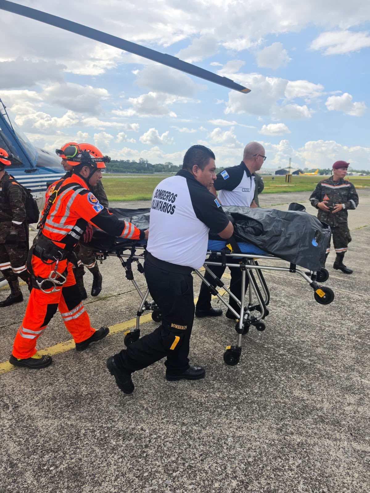 Accidente aéreo en San Miguel Pochuta: cuerpos de víctimas llegan a tierra