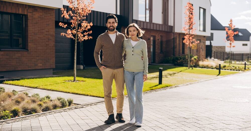 Housing Market Slows as Sellers Face Challenges and Buyers Find Opportunities