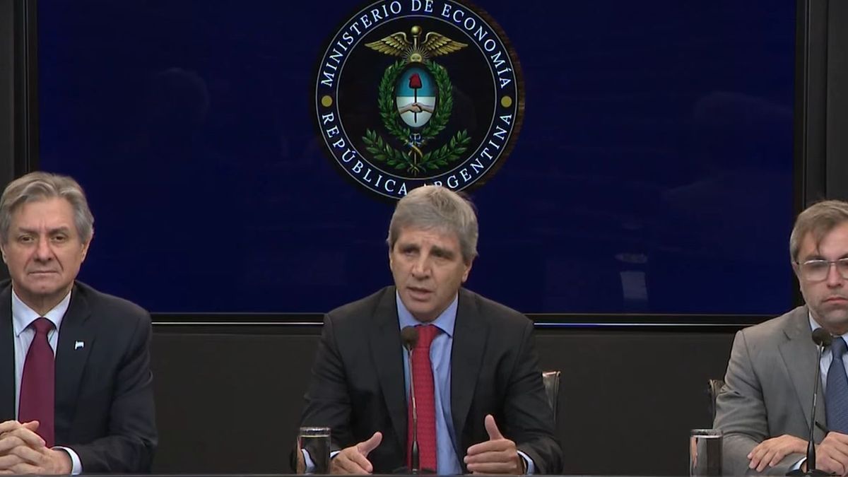 Gobierno argentino sobrecumple vencimientos de deuda 2026, deja $3.700 millones para 2027