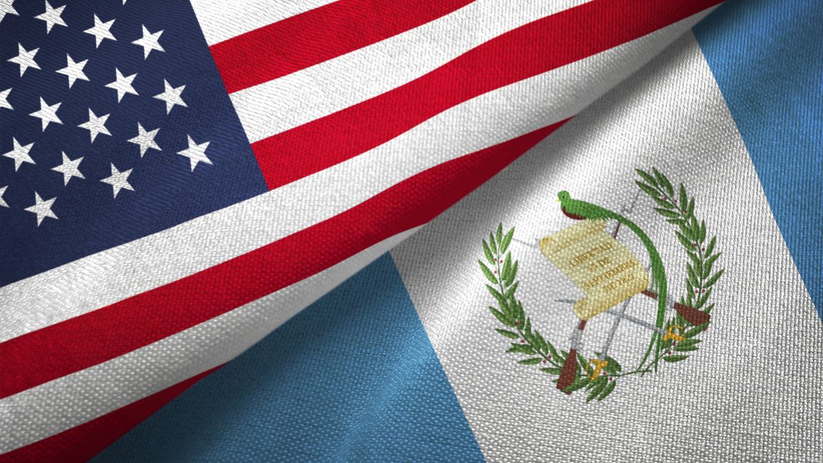 Guatemala firma acuerdo para prohibir importación de bienes producidos con trabajo forzoso
