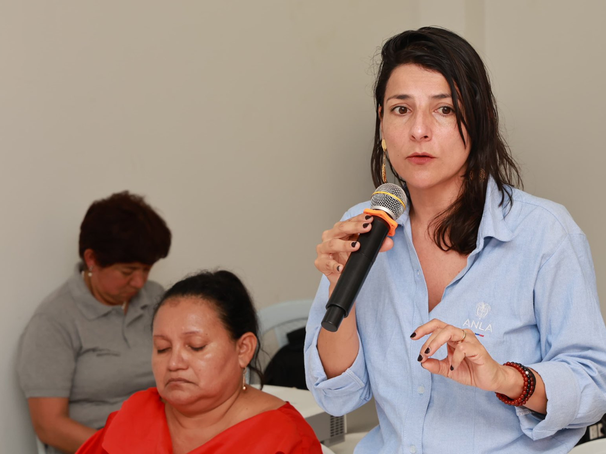Inicia el empalme del sector ambiente en Colombia