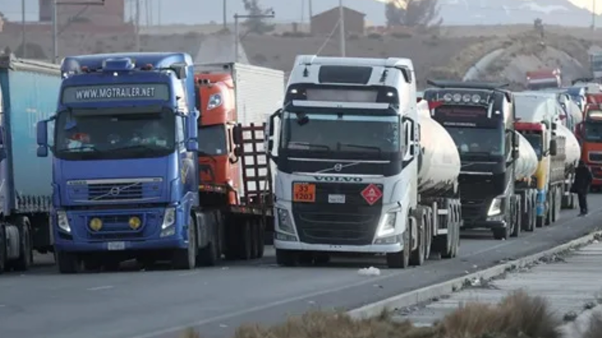 Bolivia solicita a Chile mejorar el tránsito en frontera Colchane-Pisiga por retrasos