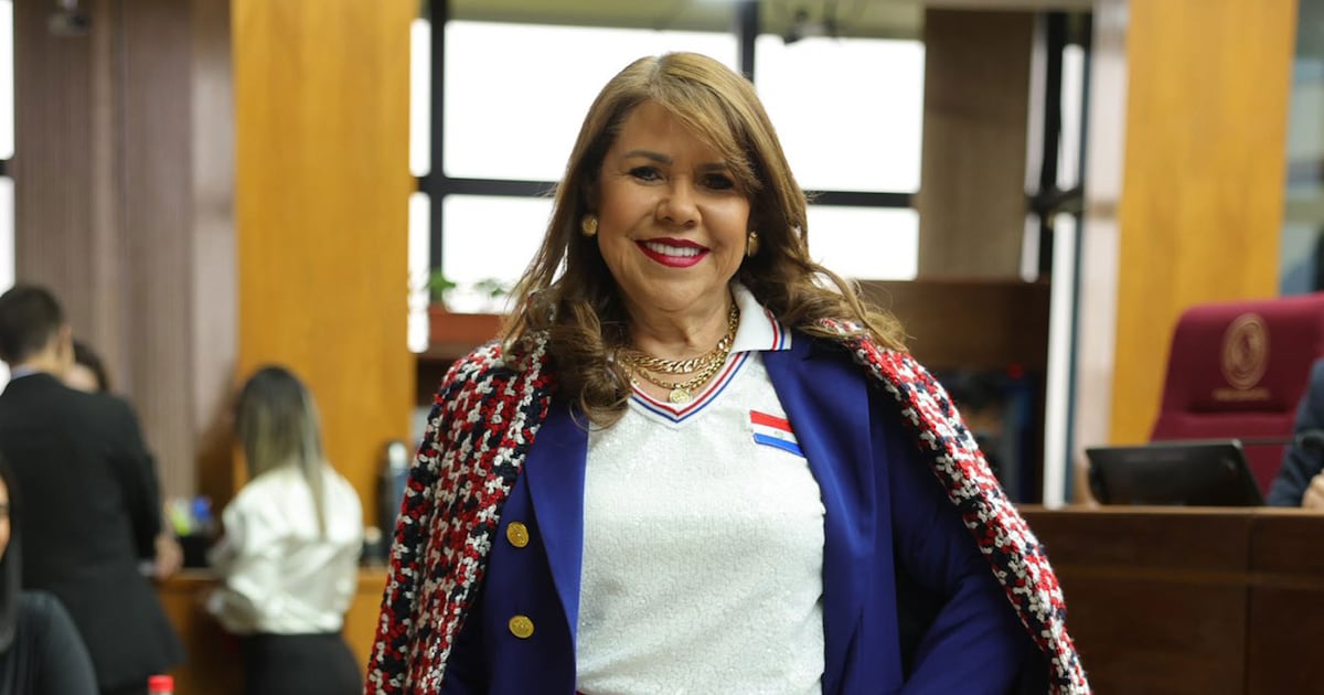 Conflictos entre Mbappé y senadora paraguaya por acusaciones de racismo y violencia de género