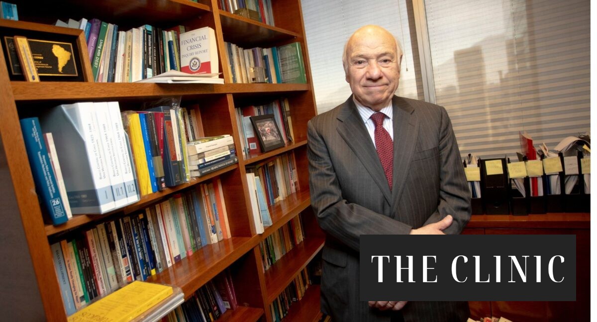 Economista Vittorio Corbo prevé crecimiento del 1,0% al 1,5% y baja inflación para 2026