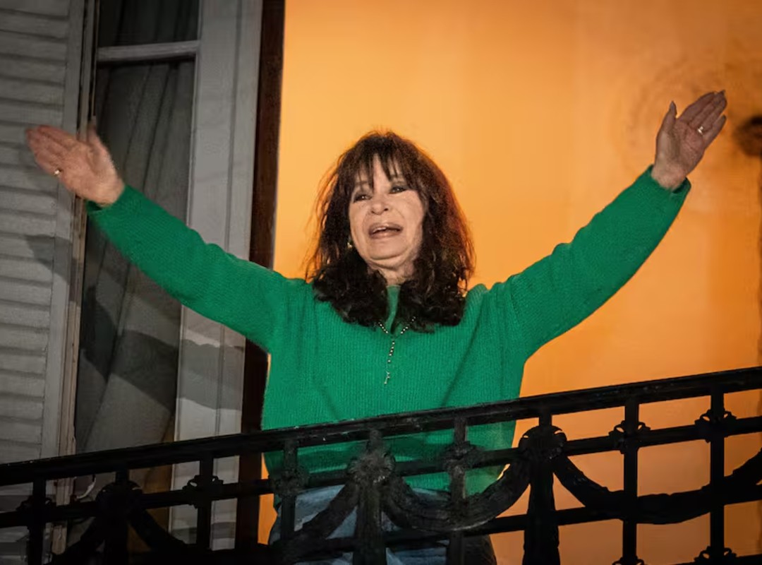 Error judicial: Testigo equivocado citado en juicio contra Cristina Fernández