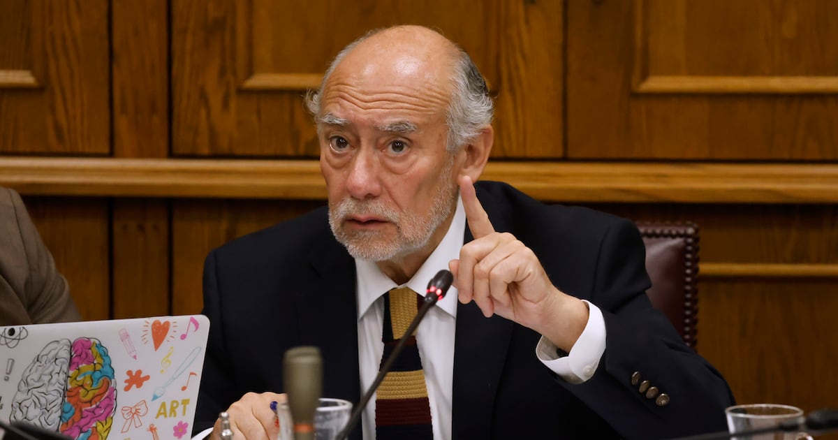 Senador DC cuestiona al PPD por pacto con gobierno en reforma fiscal
