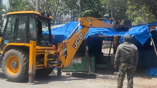Bengaluru removes 430 km of footpath encroachments, to issue ID cards to street vendors
