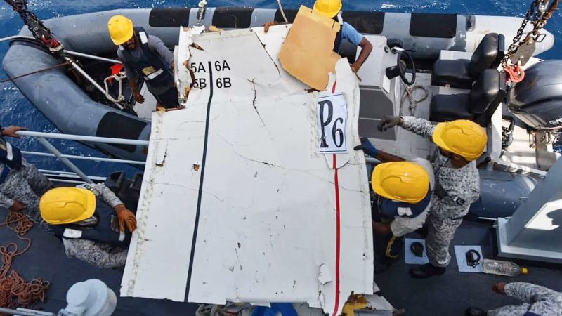 Localizan los restos del carguero Boeing 737 desaparecido frente a la costa de Pakistán mientras continúa la búsqueda de la tripulación