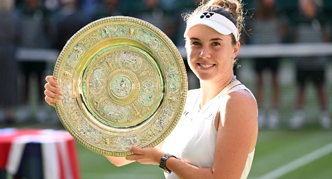Linda Noskova Wins First Wimbledon Title After Dramatic Comeback Against Muchova