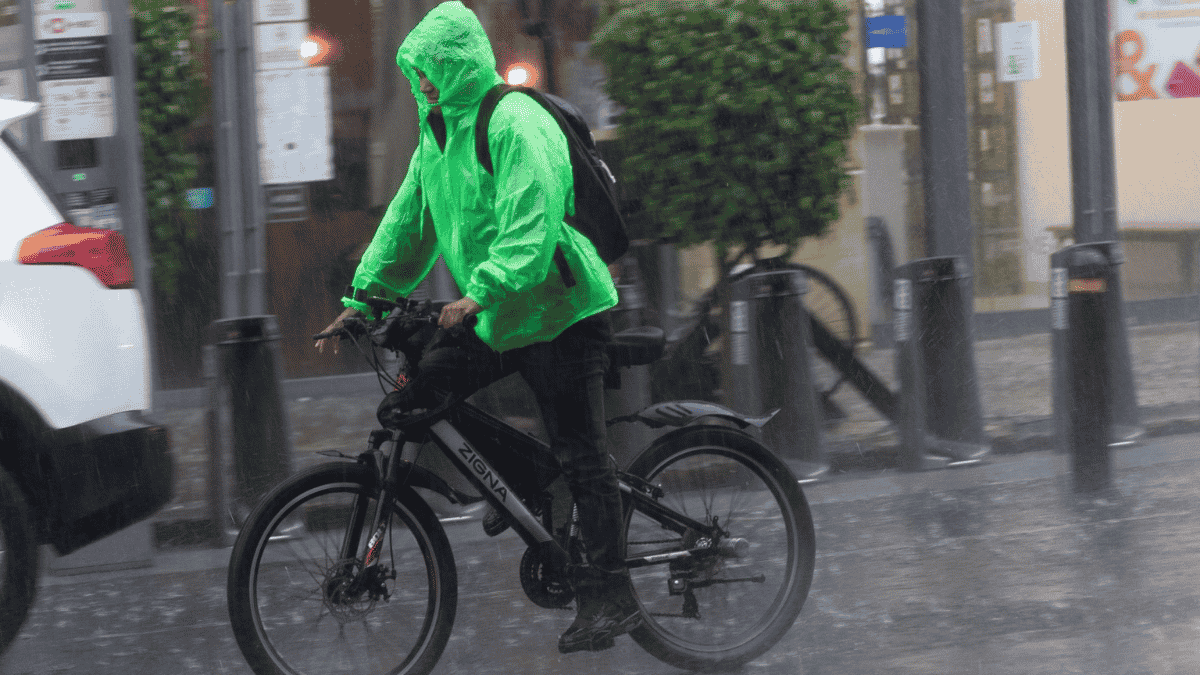 Lluvias persisten en todo el país con menor intensidad este lunes