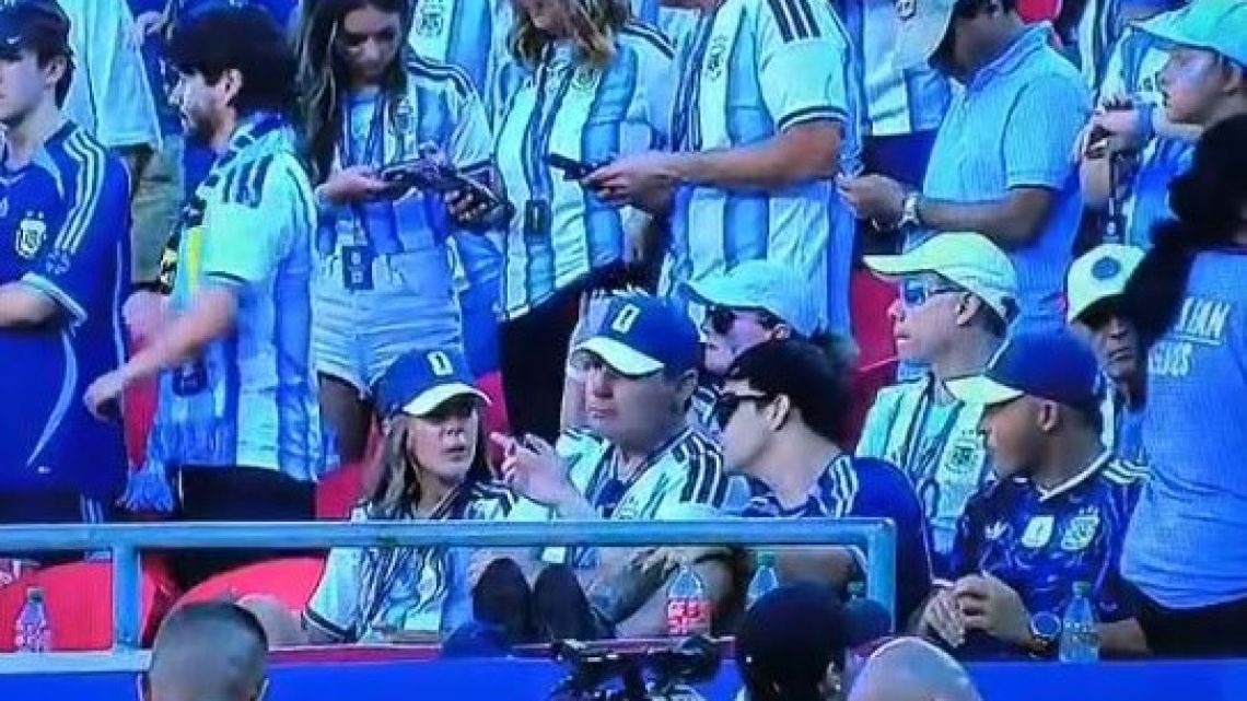 El exgobernador Valdés asiste al Mundial 2026 mientras el Senado de Corrientes se queda sin sesiones