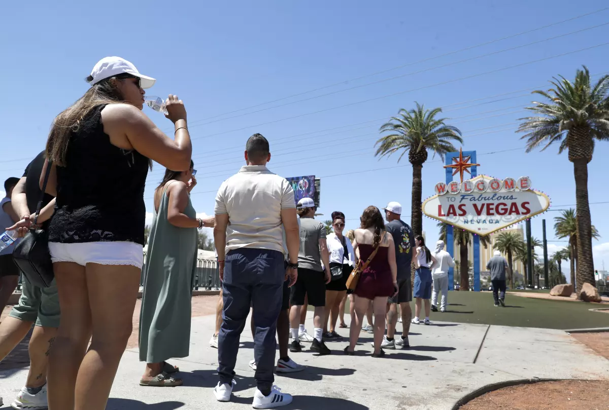 Ola de calor en Estados Unidos causa decenas de muertes y persiste la alerta