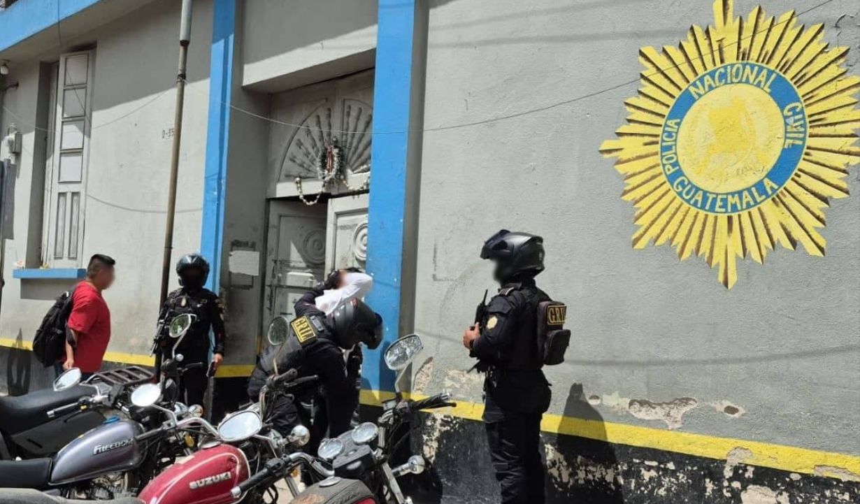 Agente de la PNC fugado de cárcel de Jalapa enfrenta investigación por homicidio