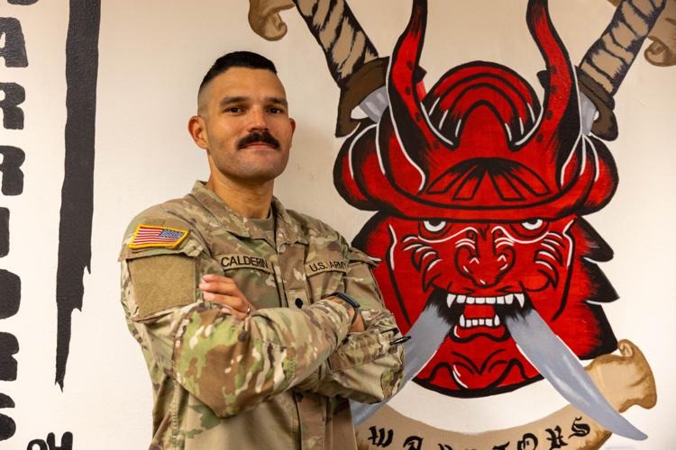 Javier Calderín: De la migración a ser médico del Ejército estadounidense