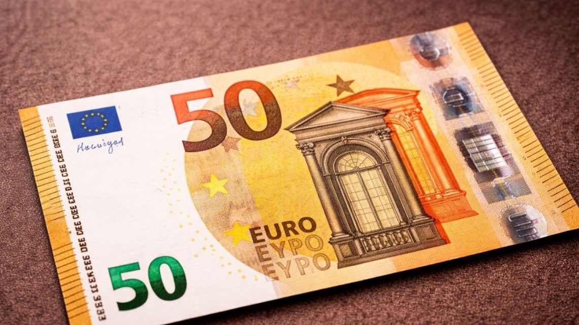 Cotización del euro blue y otras divisas en Argentina el 15 de julio de 2026