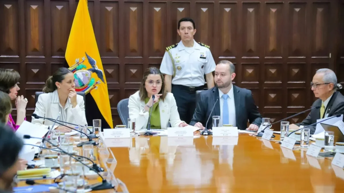 CNE archiva solicitudes de revocatoria contra María José Pinto y Daniel Noboa