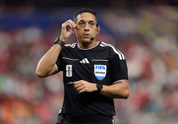 Jesús Valenzuela, árbitro principal del partido por el tercer lugar del Mundial 2026