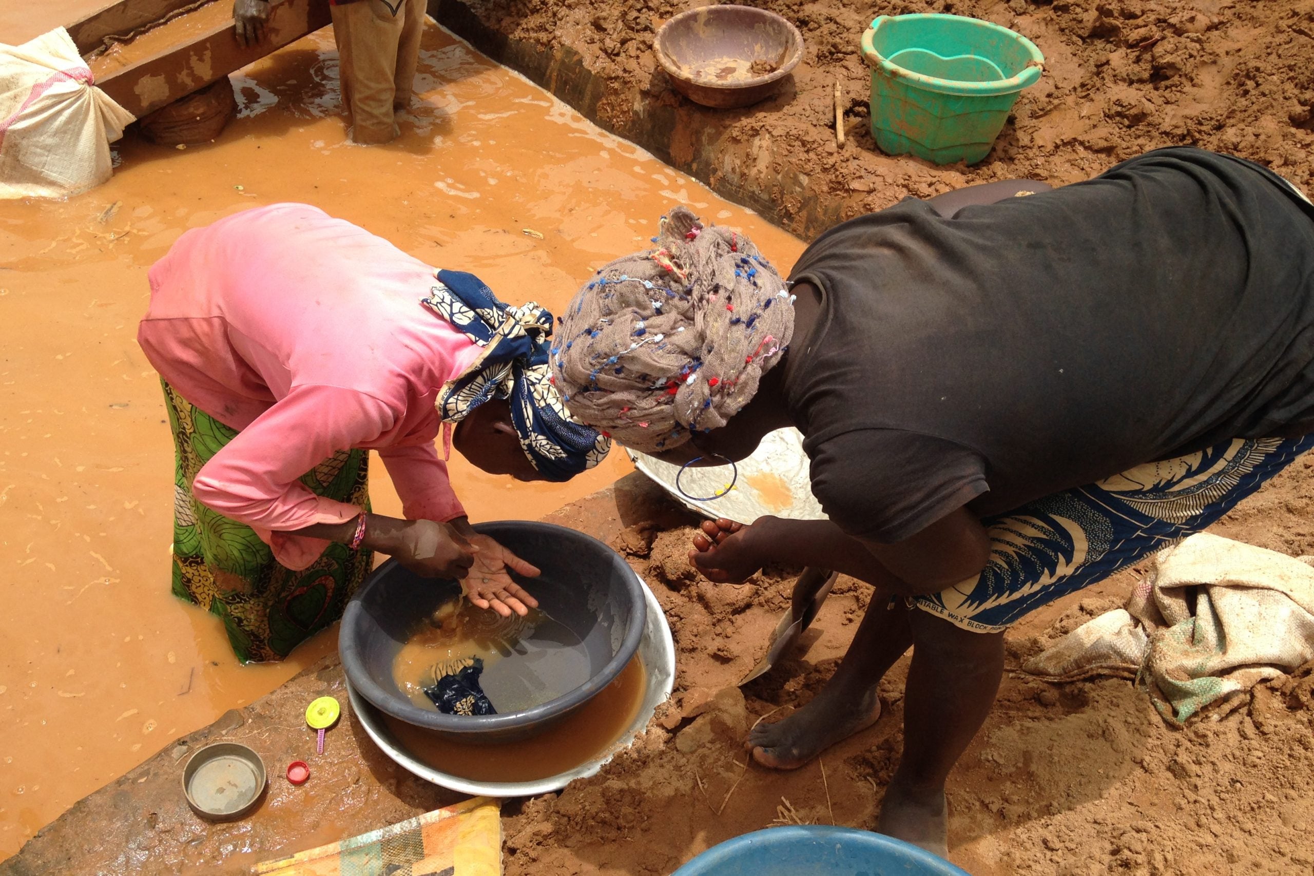 Cameroon's Illegal Gold Mining: Challenges and Losses