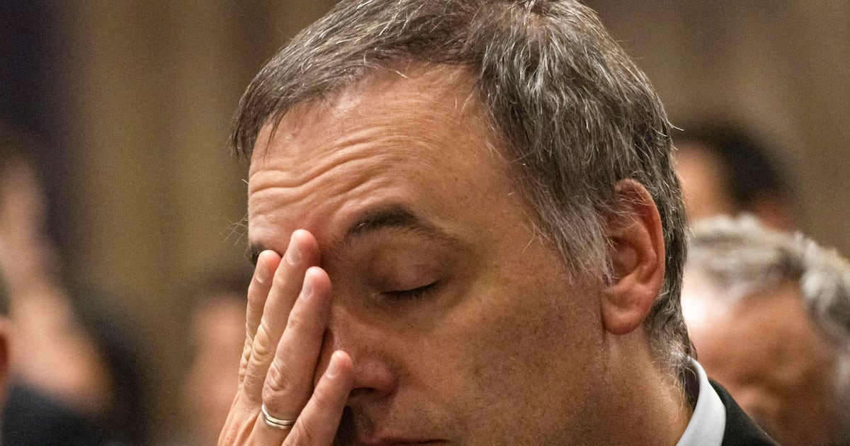 Justicia investiga patrimonio de exjefe de Gabinete antes de citarlo a tribunales