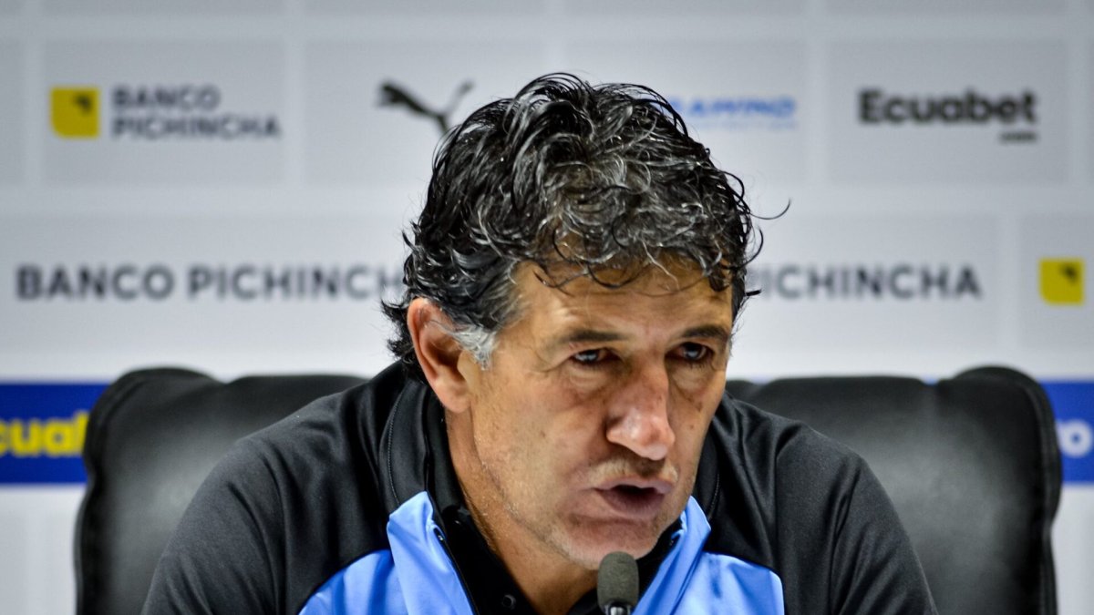 Patricio Hurtado asume como entrenador interino de Liga de Quito tras salida de Tiago Nunes