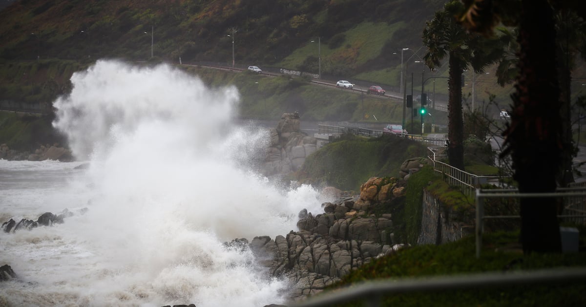 Alerta Roja en Valparaíso por Intensas Precipitaciones y Riesgos