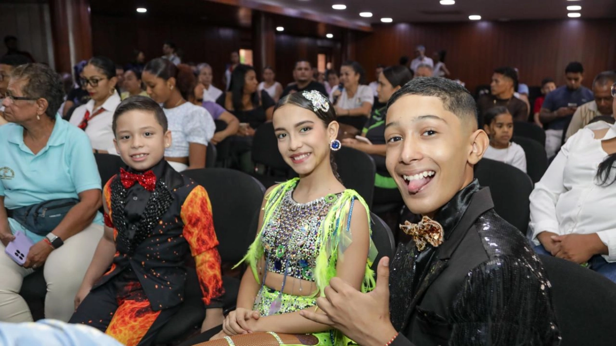 Cali impulsa protocolos de protección para niños en escuelas de salsa y exige certificación para el Festival Mundial 2026