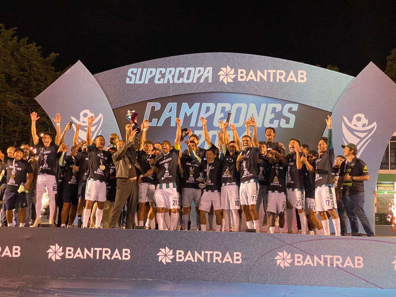 Antigua GFC gana la Supercopa Bantrab con penales