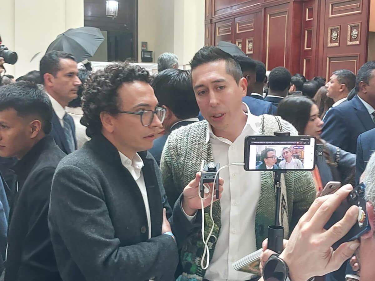 Jhon Amaya inicia su labor en el Senado como parte del bloque verde