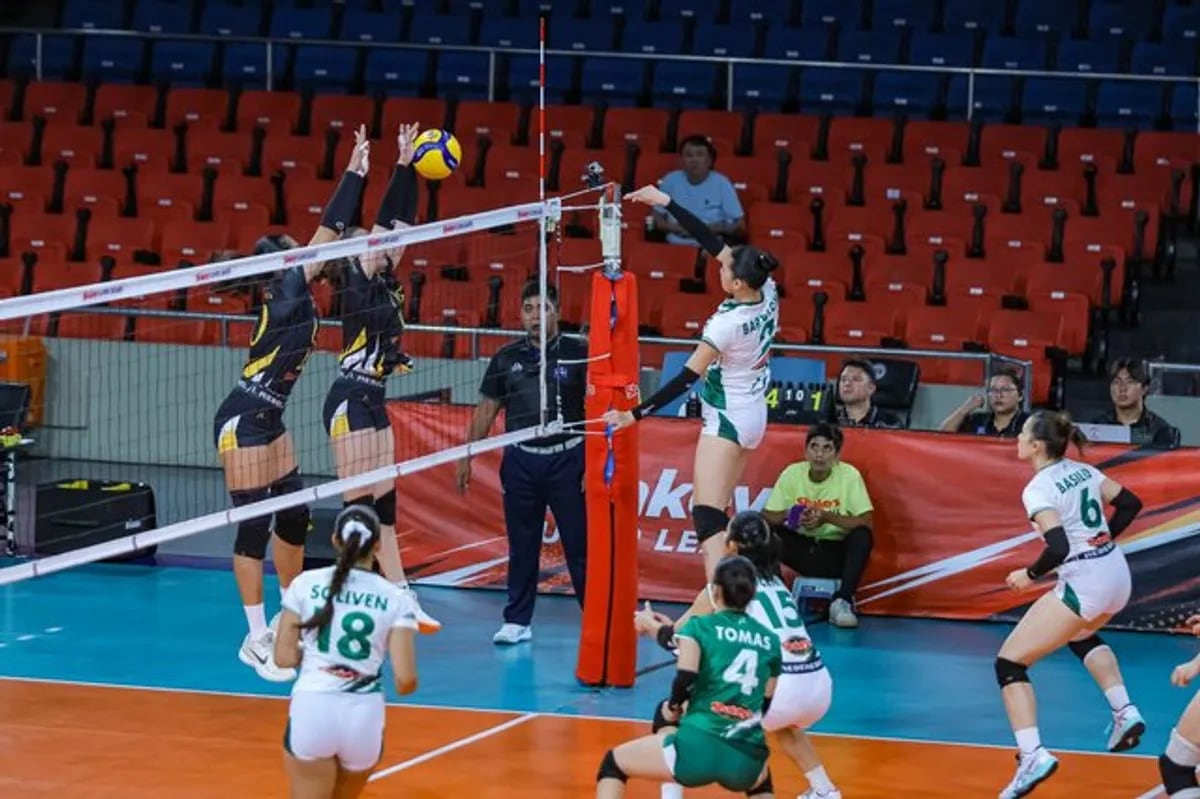 UST Secures Back-to-Back Victories Over St. Benilde in Shakey's Tilt