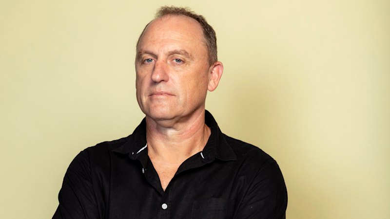 Essendon's Coaching Future Uncertain as Longmire Steps Back and Davis Eyes Role