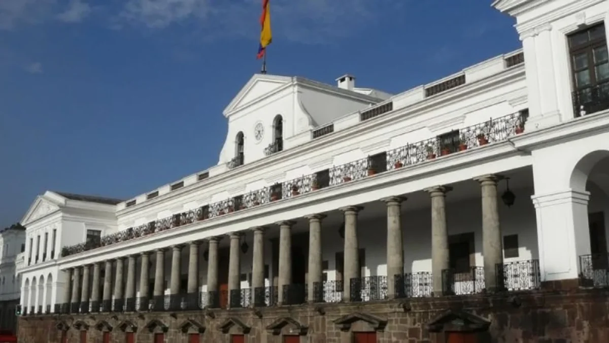 La comparación entre Noboa y Correa como símbolo de autoritarismo en Ecuador