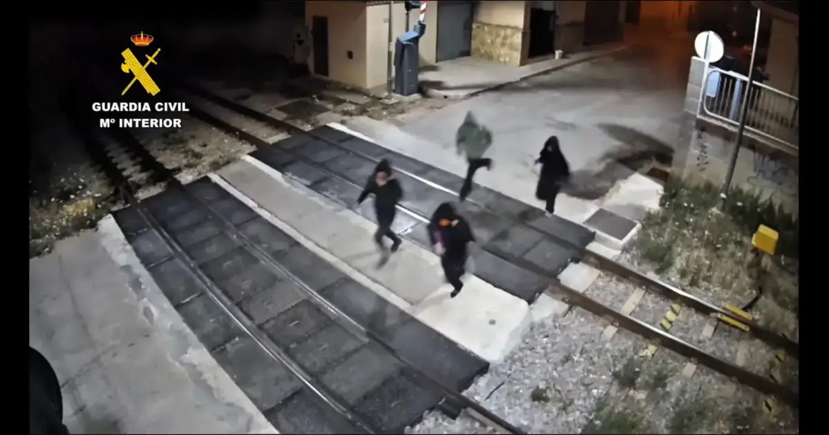 Activistas detenidas por pintadas antiturísticas consideran denunciar a la Guardia Civil por presiones durante su detención