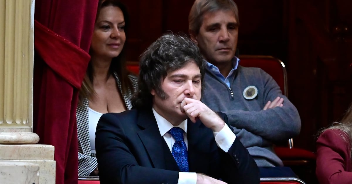 Encuesta revela creciente descontento con el gobierno y crisis económica en Argentina