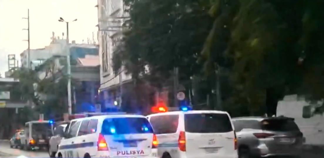 Police Conduct Security Inspections Along Commonwealth Avenue Ahead of SONA 2026